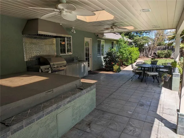 2806 Apple Valley Court, Atwater, California 95301