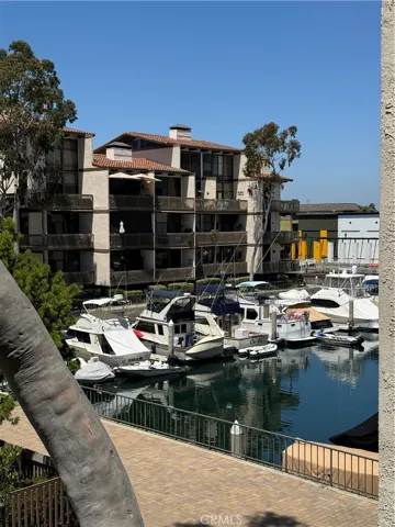 6215 Marina Pacifica Drive N, Long Beach, California 90803