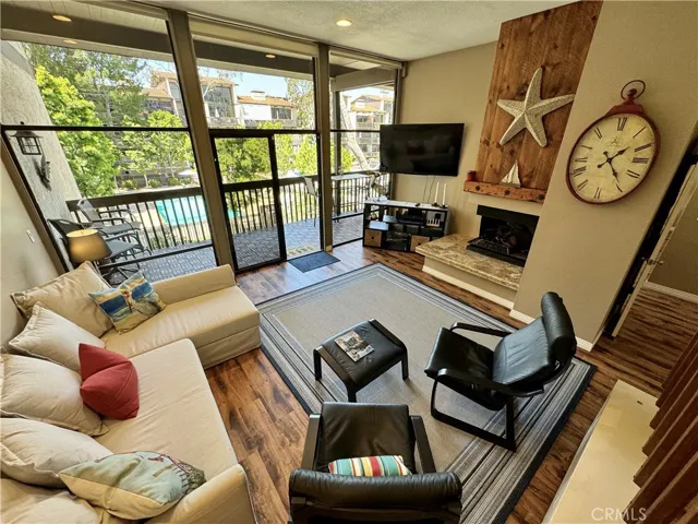6215 Marina Pacifica Drive N, Long Beach, California 90803