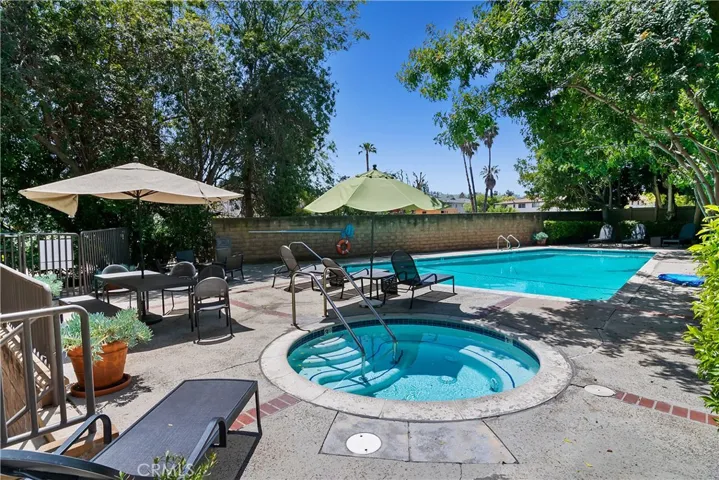 13331 Moorpark Street 315, Sherman Oaks, California 91423