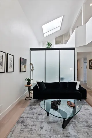 13331 Moorpark Street 315, Sherman Oaks, California 91423