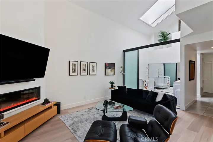 13331 Moorpark Street 315, Sherman Oaks, California 91423