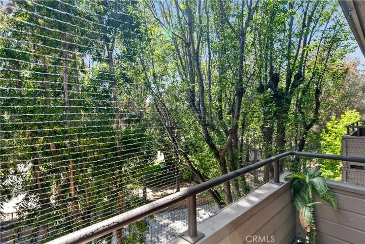 13331 Moorpark Street 315, Sherman Oaks, California 91423