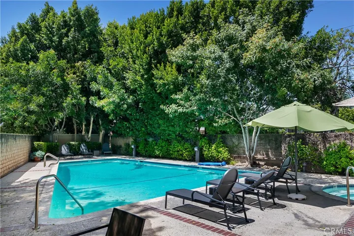 13331 Moorpark Street 315, Sherman Oaks, California 91423