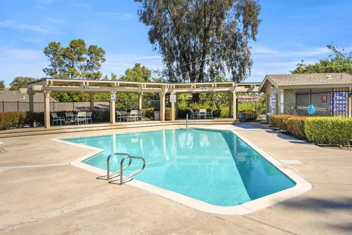 5685 Lake Murray Boulevard B, La Mesa, California 91942