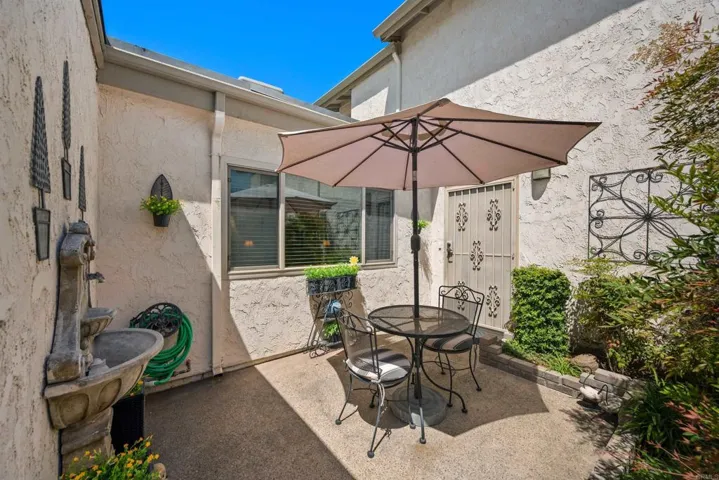 5685 Lake Murray Boulevard B, La Mesa, California 91942