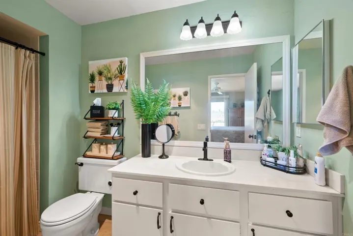 5685 Lake Murray Boulevard B, La Mesa, California 91942