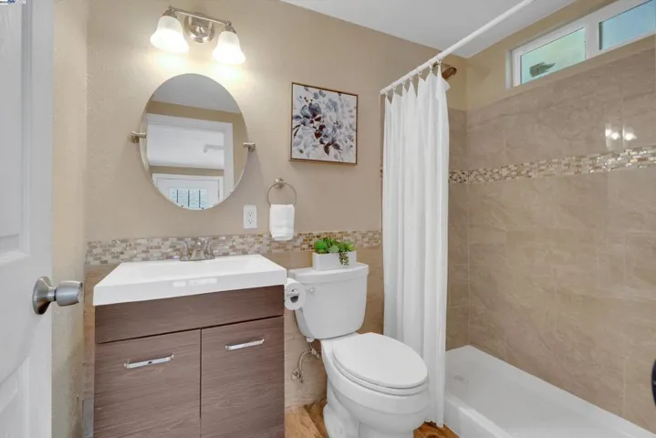 2440 Wilbur, Oakland, California 94602-3027
