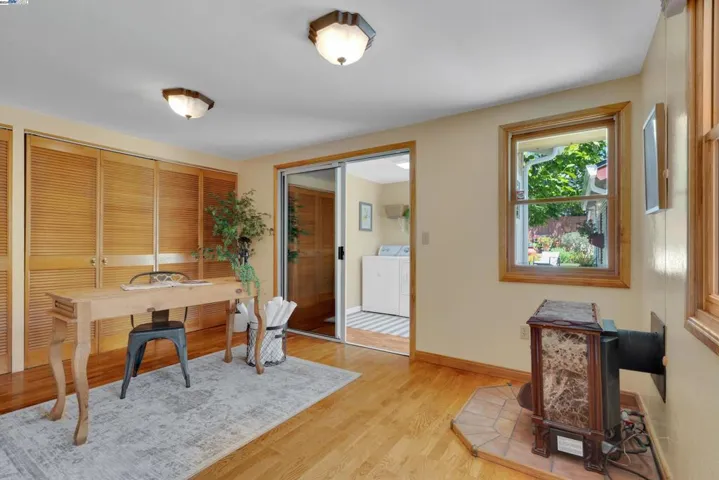 2440 Wilbur, Oakland, California 94602-3027