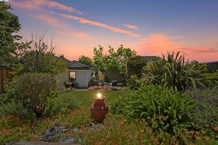 2440 Wilbur, Oakland, California 94602-3027