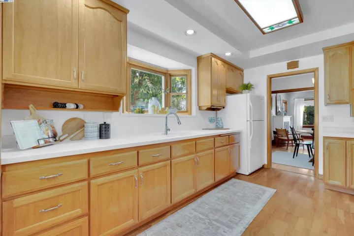 2440 Wilbur, Oakland, California 94602-3027
