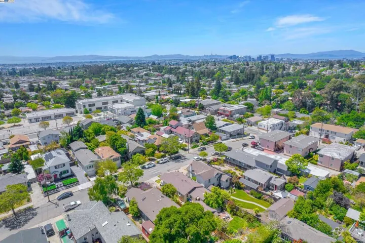 2440 Wilbur, Oakland, California 94602-3027