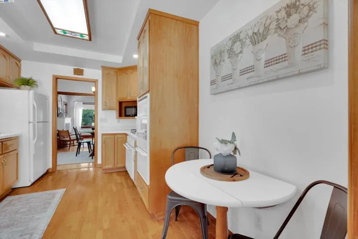 2440 Wilbur, Oakland, California 94602-3027