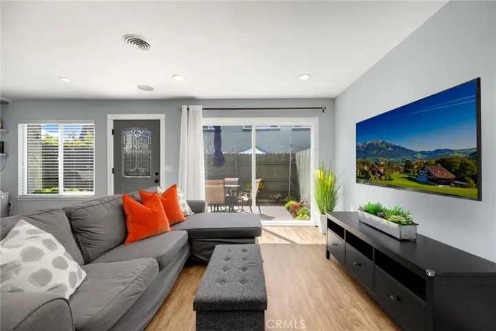 1618 Iowa Street C, Costa Mesa, California 92626