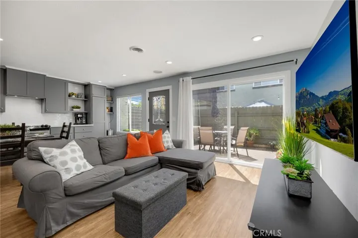 1618 Iowa Street C, Costa Mesa, California 92626