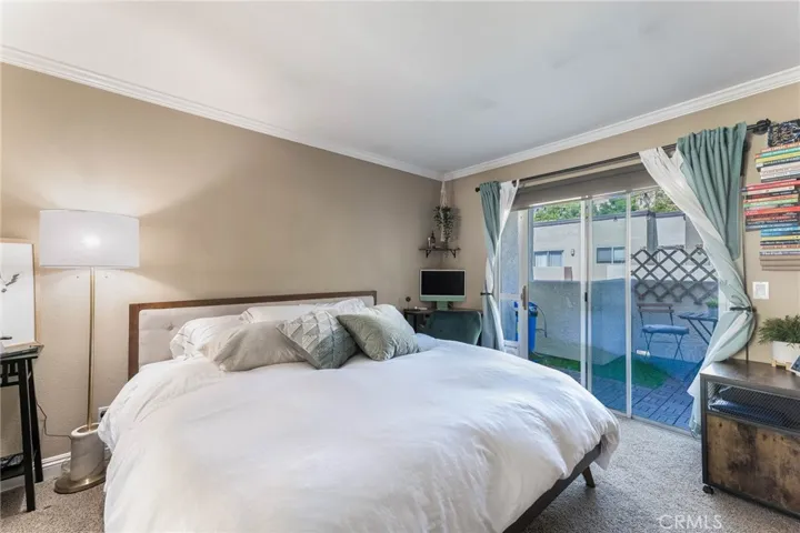 21226 Trumpet Drive 201, Newhall, California 91321