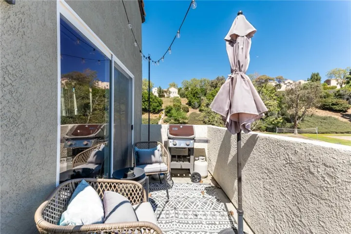 21226 Trumpet Drive 201, Newhall, California 91321