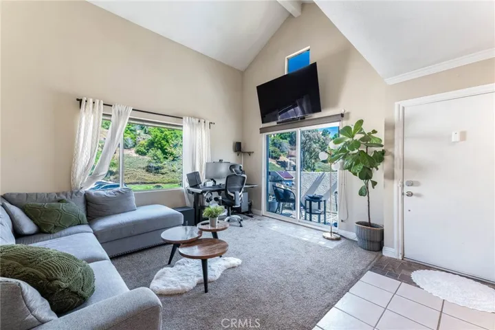 21226 Trumpet Drive 201, Newhall, California 91321