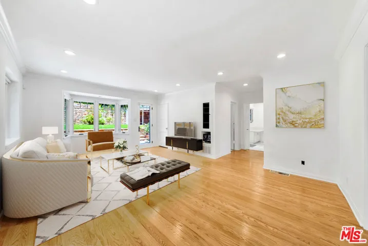 Virtual Staging