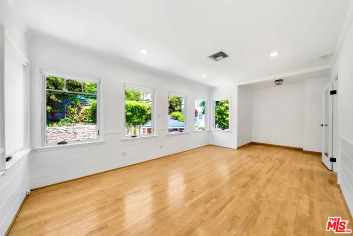 7907 Hollywood Boulevard, Los Angeles, California 90046