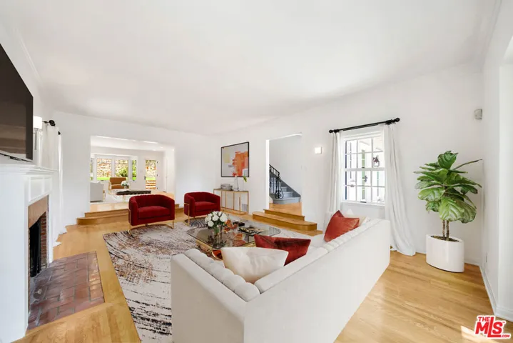 Virtual Staging
