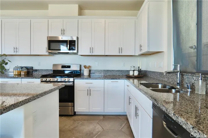 18218 Astro Court, Saugus, California 91350