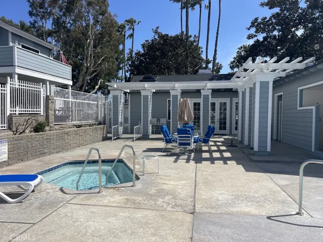 16960 Algonquin Street I-204, Huntington Beach, California 92649