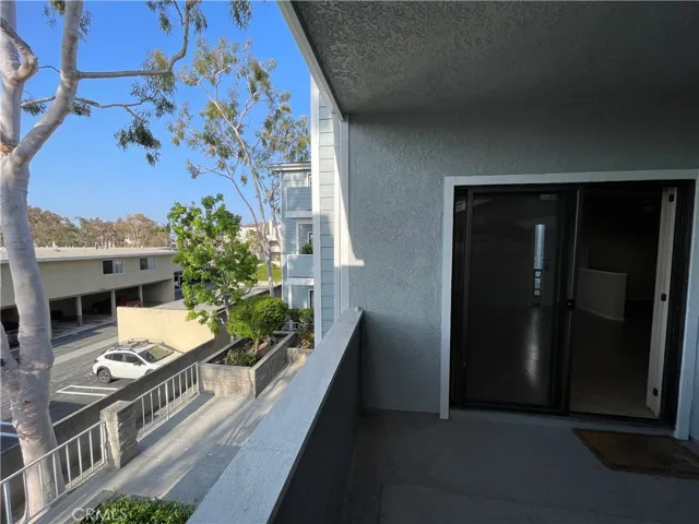 16960 Algonquin Street I-204, Huntington Beach, California 92649