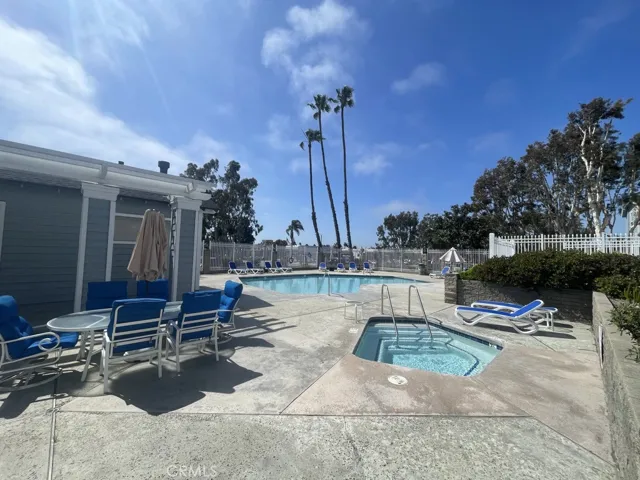 16960 Algonquin Street I-204, Huntington Beach, California 92649