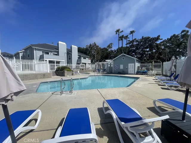 16960 Algonquin Street I-204, Huntington Beach, California 92649