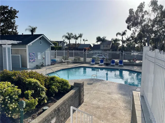 16960 Algonquin Street I-204, Huntington Beach, California 92649
