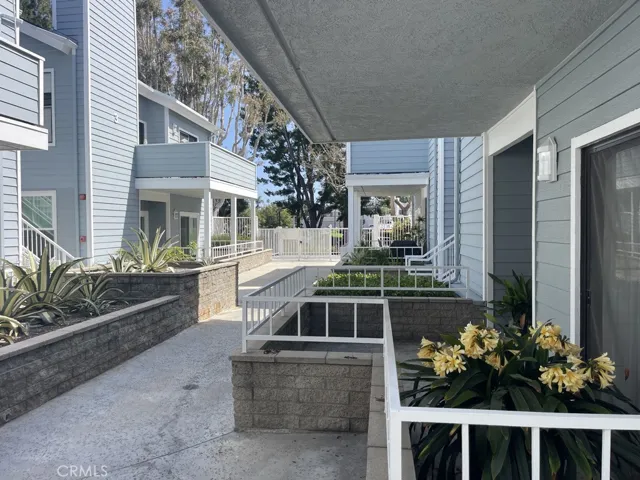 16960 Algonquin Street I-204, Huntington Beach, California 92649
