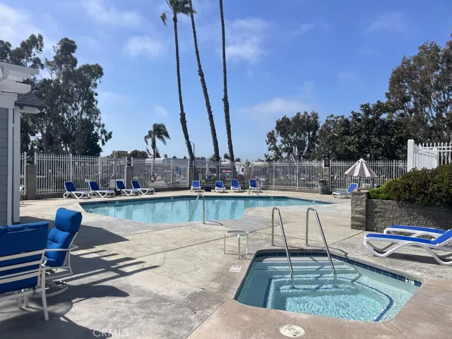 16960 Algonquin Street I-204, Huntington Beach, California 92649