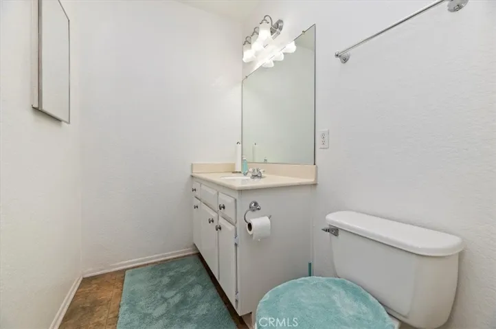 1932 E Yale Street B, Ontario, California 91764