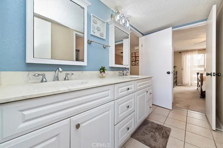 1932 E Yale Street B, Ontario, California 91764