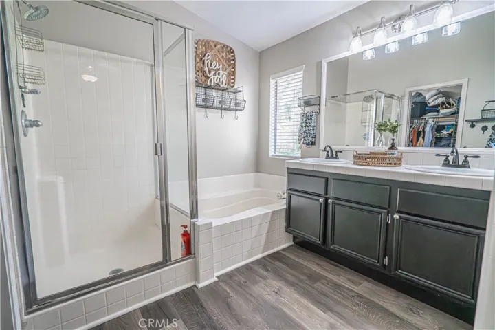 28533 Silverking Trail, Saugus, California 91390
