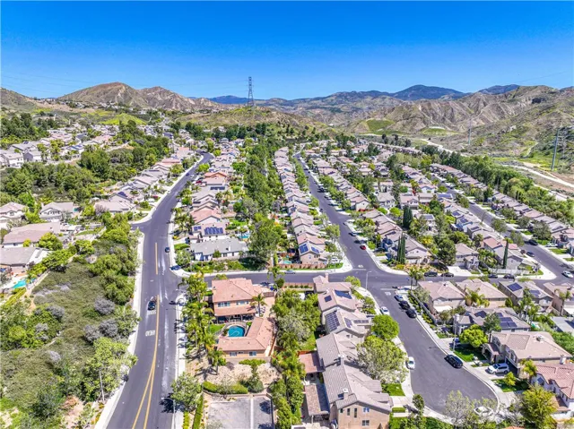 28533 Silverking Trail, Saugus, California 91390