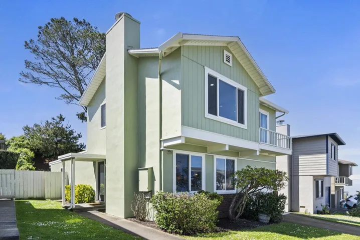 626 Foothill Drive, Pacifica, California 94044