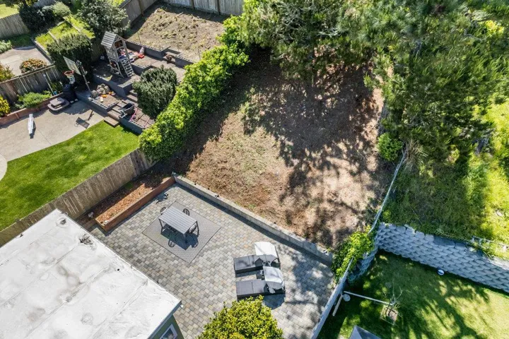 626 Foothill Drive, Pacifica, California 94044