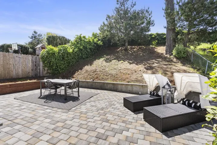 626 Foothill Drive, Pacifica, California 94044