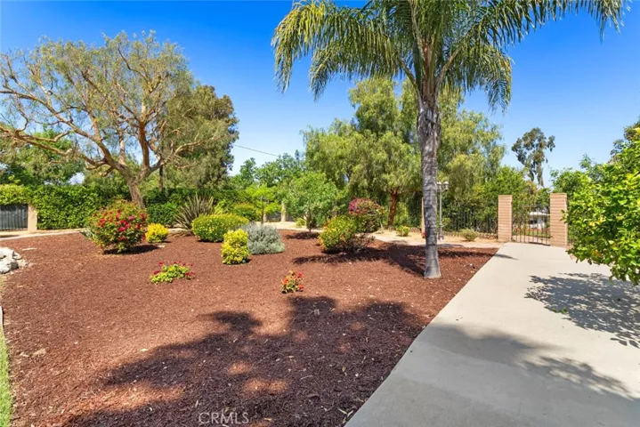 1723 La Granada Drive, Thousand Oaks, California 91362