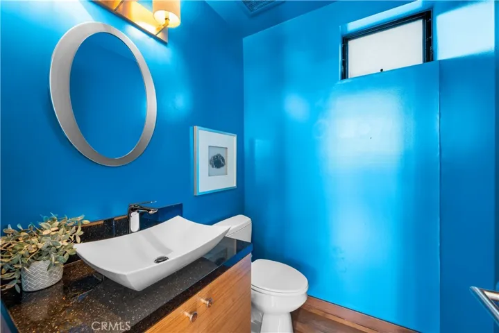 Powder room