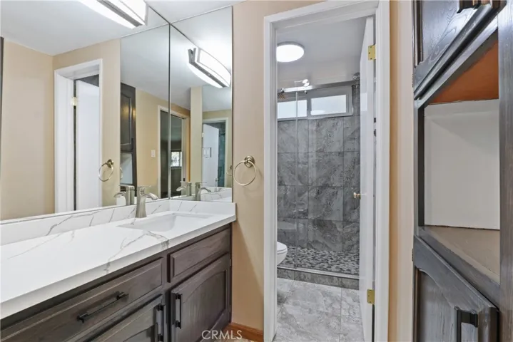 2214 E 2nd Street, Long Beach, California 90803