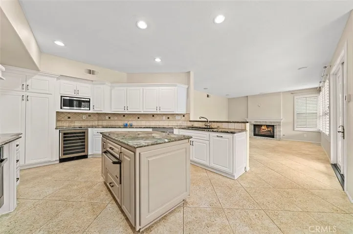 5325 Los Monteros, Yorba Linda, California 92887