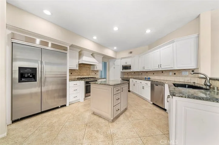 5325 Los Monteros, Yorba Linda, California 92887