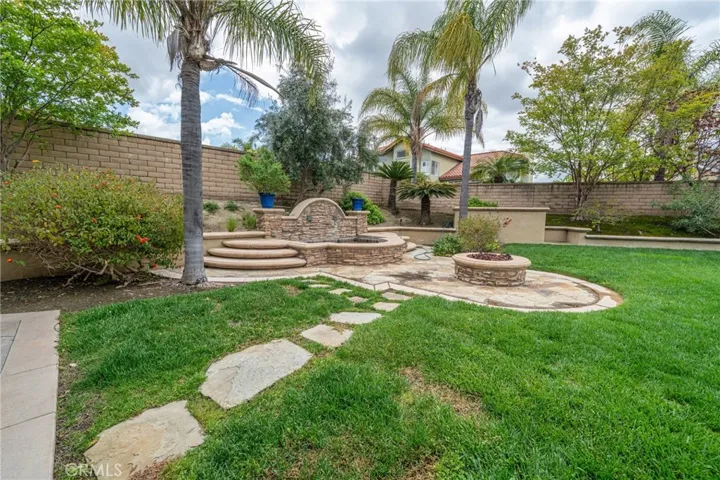 5325 Los Monteros, Yorba Linda, California 92887