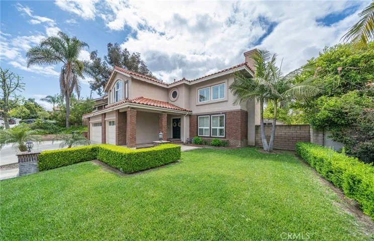 5325 Los Monteros, Yorba Linda, California 92887