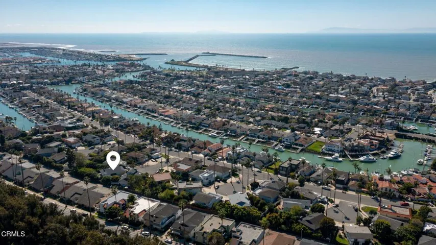 23_45-web-or-mls-UpmarketMedia-910Sea-ae