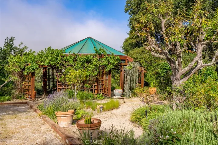5020 Shadow Canyon Road, Templeton, California 93465