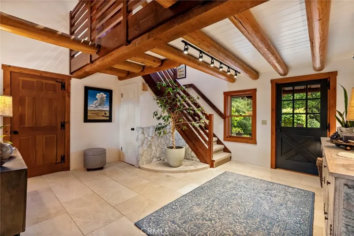 5020 Shadow Canyon Road, Templeton, California 93465
